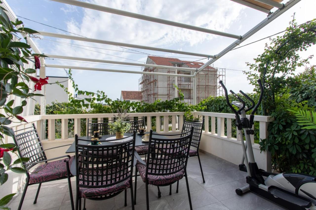 Lux Apartment Ema Kastela Dış mekan fotoğraf