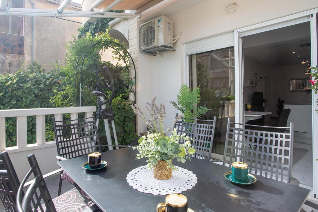Lux Apartment Ema Kastela Dış mekan fotoğraf